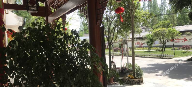 青城山青龙客缘客栈图片