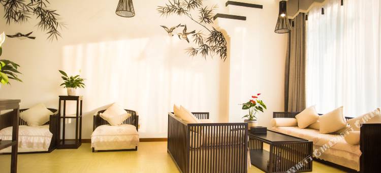 云之尚酒店(盈江盈湖公园汽车客运站店)图片