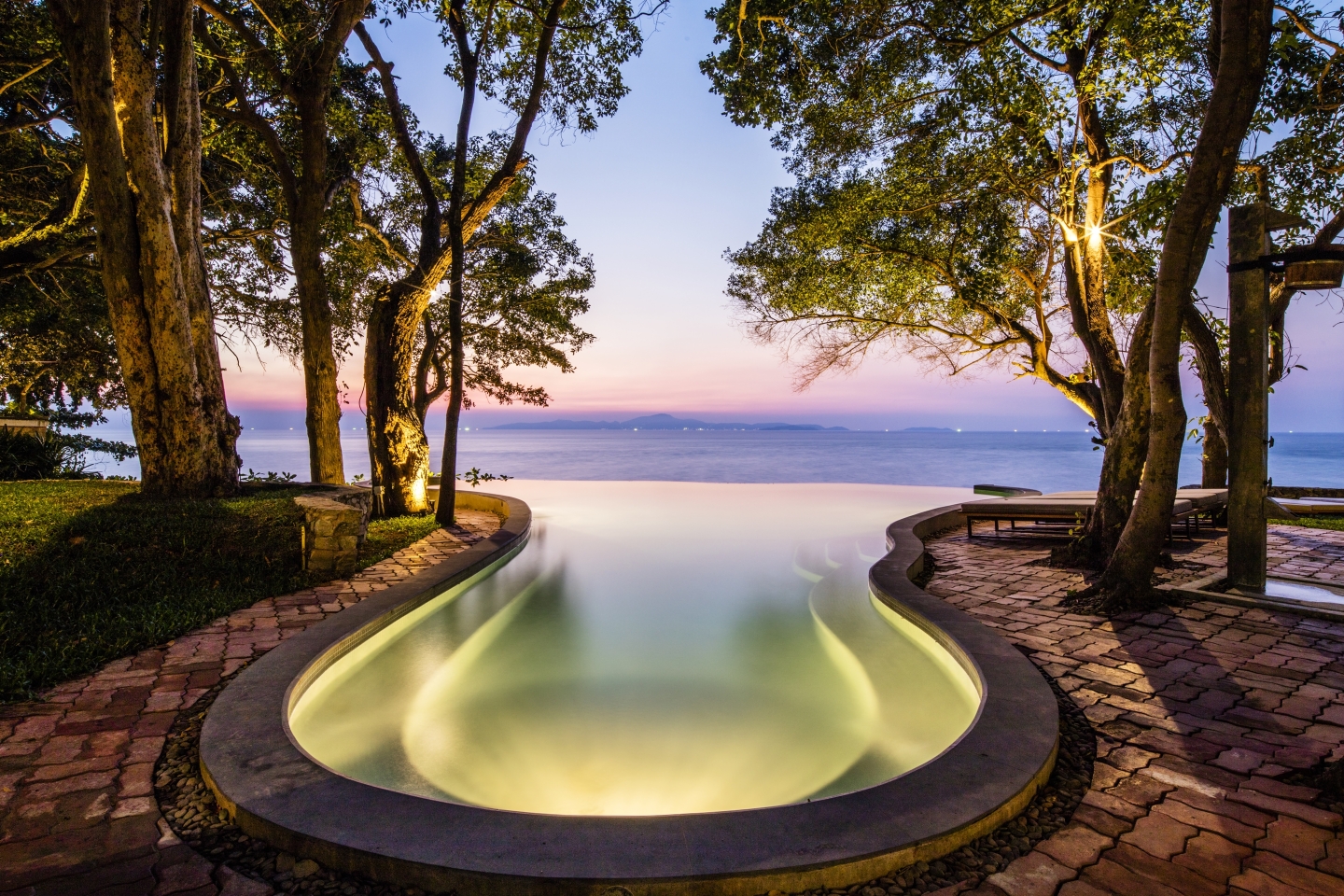 The Monttra Pattaya Over view