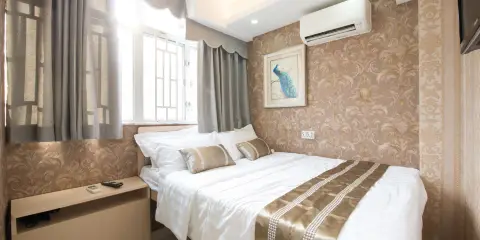 香港楓葉旅館(尖沙咀地鐵站店近C2口)