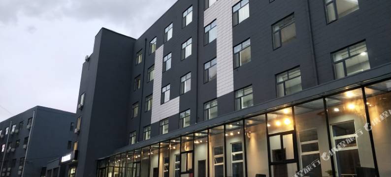 澜庭酒店(呼和浩特火车站店)图片