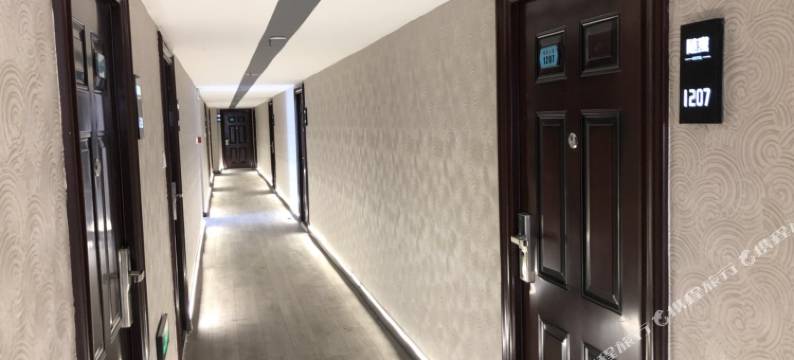 随寓度假公寓(青岛台东步行街店)图片