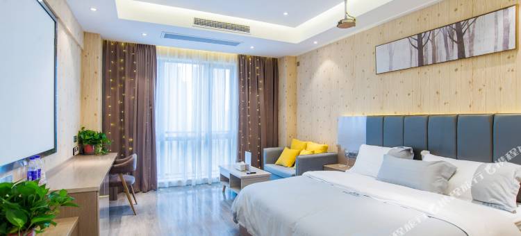 相遇欢影酒店(梅溪湖步步高一师范西校区地铁站店)图片