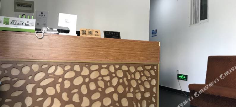 上海静净宾馆(漕宝路地铁站店)图片