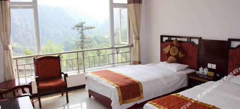 峨眉山清音阁秀湖旅店图片