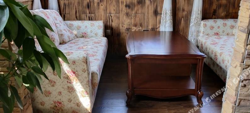 理县水云间酒店(桃坪羌寨景区店)图片