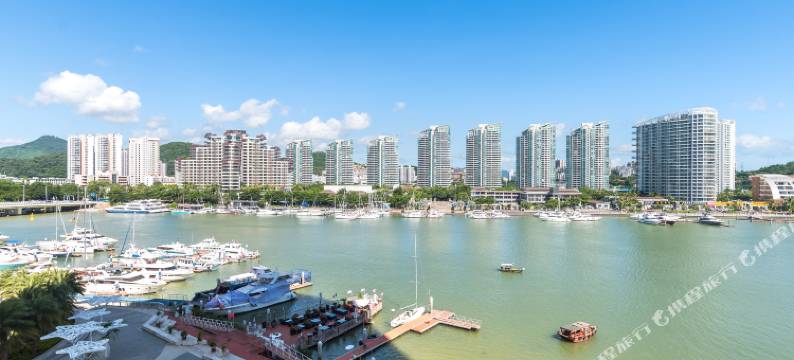 三亚海天盛筵国际游艇港度假公寓(中服免税第一市场店)图片