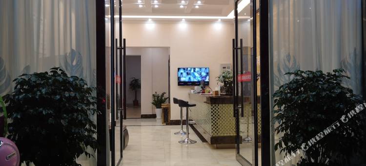 四季主题酒店(绵阳城市学院店)图片