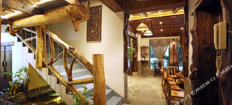 梦回湘西主题客栈(张家界天门山店)图片