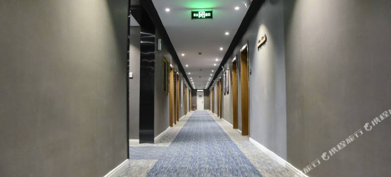 华亚酒店(呼和浩特通道北街医科大学附属医院店)图片