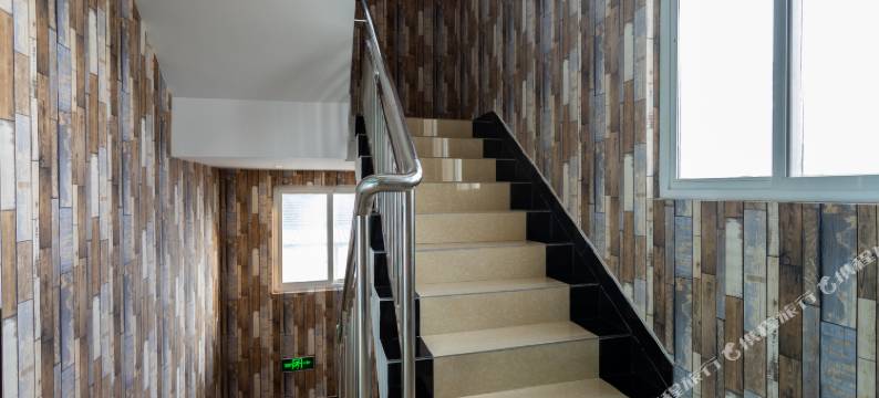 丹阳广誉宾馆(南京师范大学中北学院店)图片