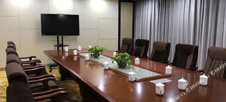 西宁假日王朝酒店图片