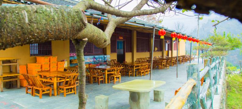 武当山太子坡神泉山庄图片