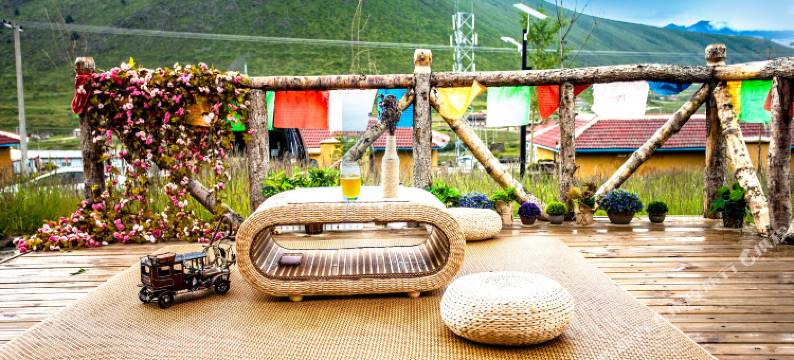 嘉姆尊度假酒店(康定新都桥木雅圣地景区店)图片