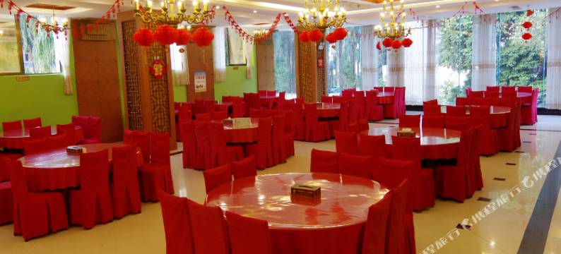 瑞丽腾隆大酒店图片