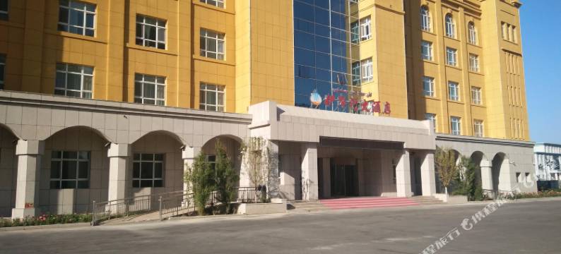 伊宁伊犁河大酒店图片