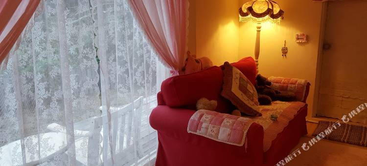 垦丁米夏小白观星童话屋图片