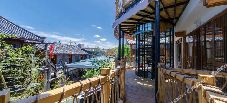 丽江溯源精品雪山观景客栈图片