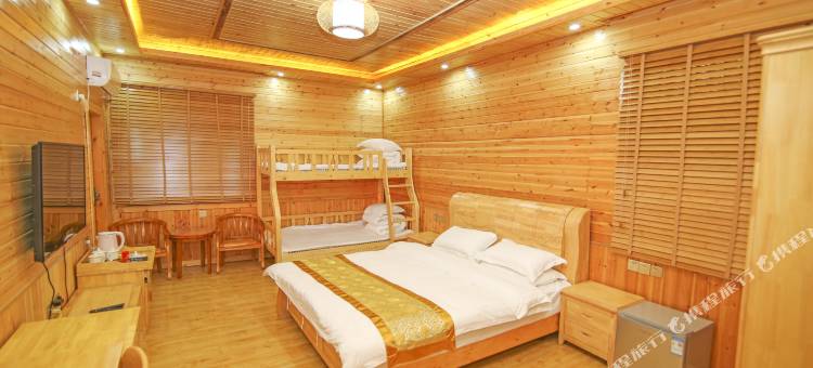 天堂寨竹海情苑木屋图片