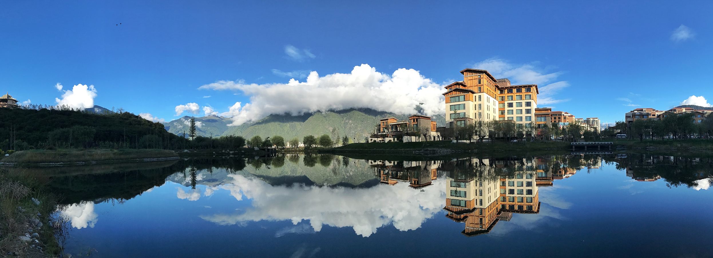 Grand House Tingyue LinzhiHotel Overview