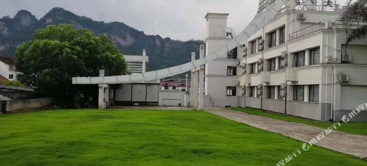 武夷山华彩大酒店(三姑度假区店)图片