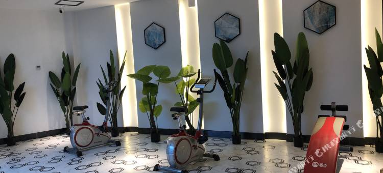 简·拾光酒店(东莞南城步行街店)图片