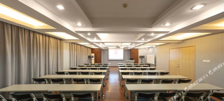 宜尚酒店(海口中山南路高铁东站店)图片