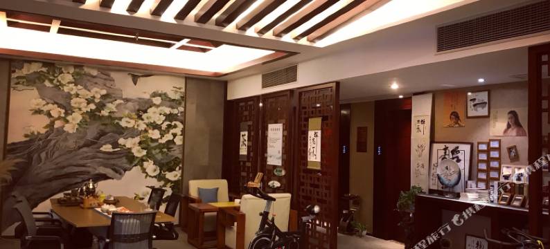 安吉云玺精品酒店(九州昌硕广场店)图片
