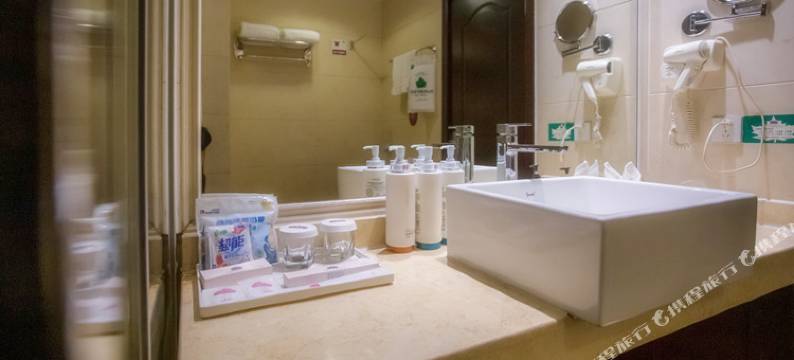 辉县尚泉臻品酒店(李时珍像店)图片