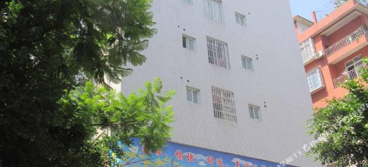 派酒店(乐山高铁站万达广场店)图片