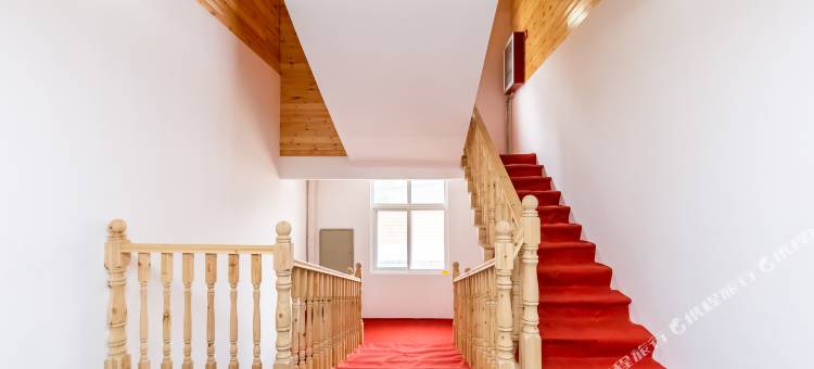 OYO青岛民超生态酒店图片