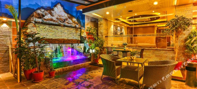 白希玛尔酒店(Hotel White Himal)图片