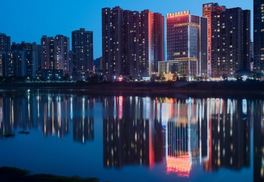 Vienna International Hotel (Bazhong Dadongmen) Over view