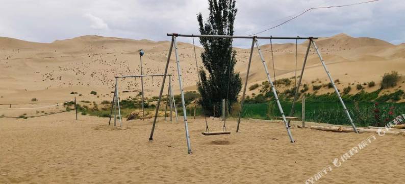 敦煌鸣沙大漠露营基地图片