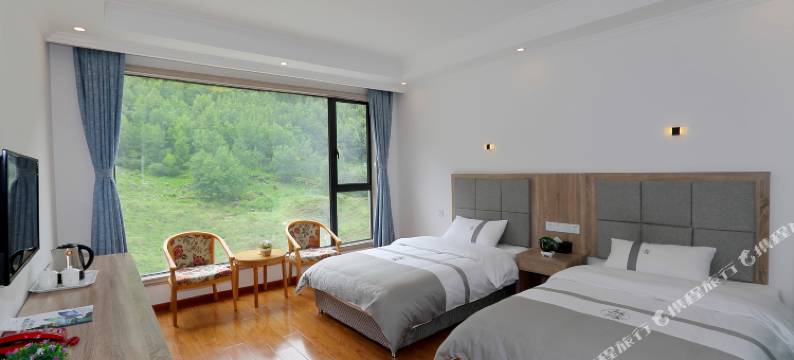 四姑娘山小桥流水人家客栈图片