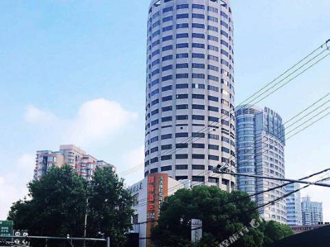 璞爵國際酒店(上海中山公園地鐵站店)