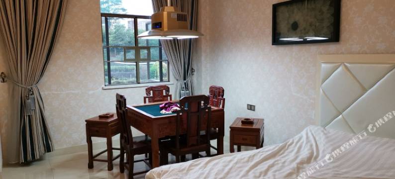 惠州敬畏自然感恩遇见度假别墅(惠荷美术馆分店)图片