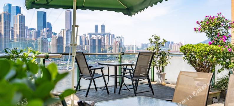 百德斯江景酒店(重庆南滨路店)图片