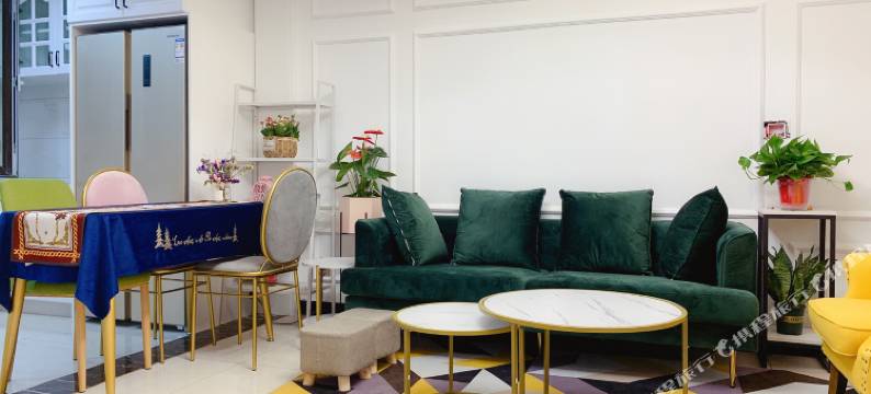 威海车站轻奢两居做饭齐全有地暖公寓图片