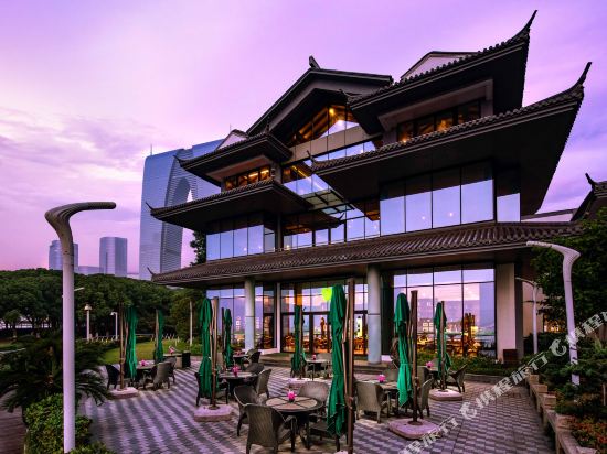 Hotels In Industrial Park Jinji Lake Commercial Area - 