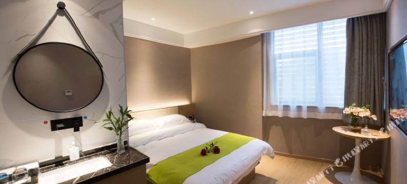 云智能酒店(上海行知路地铁站店)图片