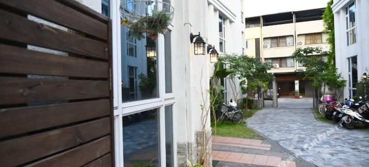 花莲白色棉花糖民宿图片