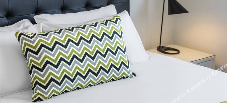 布里斯班乌龙戈巴盛橡套房酒店(Oaks Brisbane Woolloongabba Suites)图片