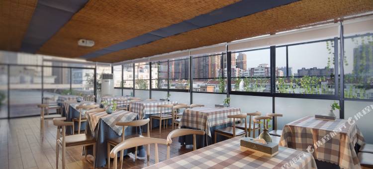 楠庭酒店(长沙火车站万家丽地铁站店)图片