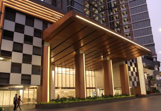 Gold Coast Pik Bahama Sea View Apartments Hotel Overview