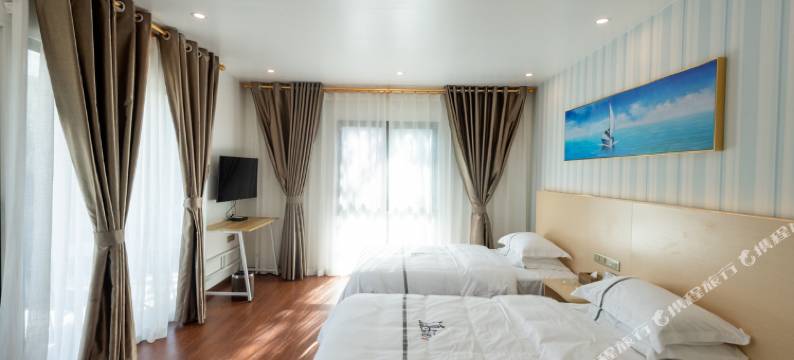 滇缅国际雨林自驾营地图片