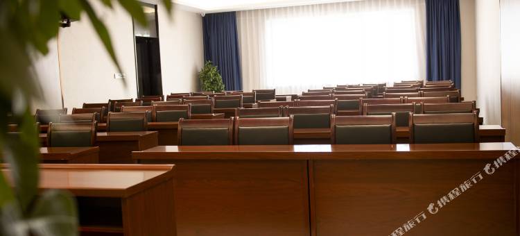 柏曼酒店(石首湘鄂农贸城店)图片