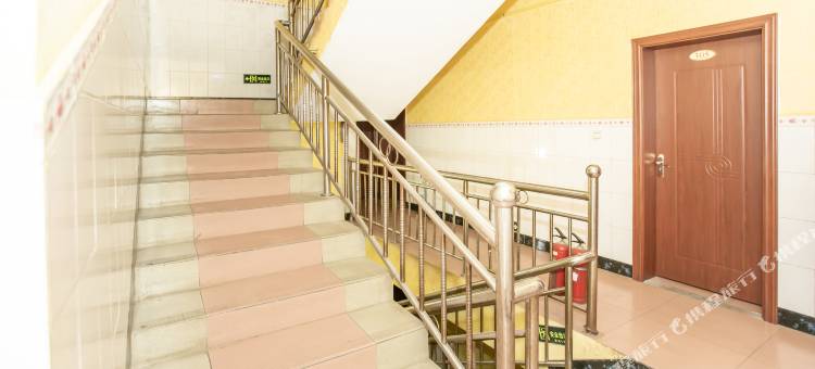 OYO昆明先柯宾馆图片