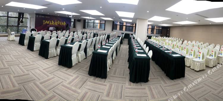 喆啡酒店(成都双流机场海滨城万达店)图片