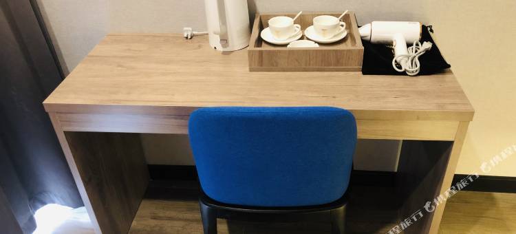 鲸栖酒店(郑州惠济万达店)图片